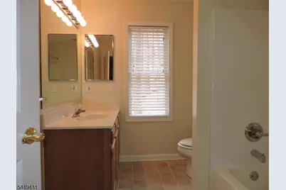 8 Entrance Ave, Morristown, NJ 07960 - Photo 6