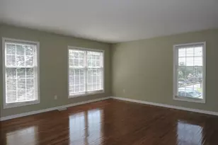 8 Entrance Ave, Morristown, NJ 07960 - Photo 4