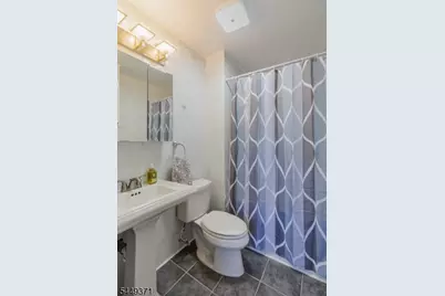 1190 W St George C31C031 #C 31, Linden, NJ 07036 - Photo 12