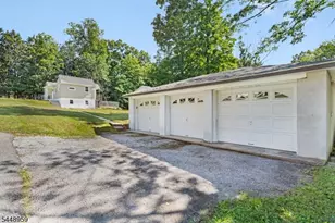 185 W Mountain Rd, Sparta Township, NJ 07871 - Photo 2
