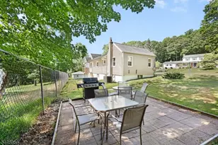 185 W Mountain Rd, Sparta Township, NJ 07871 - Photo 24
