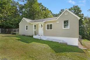 185 W Mountain Rd, Sparta Township, NJ 07871 - Photo 26