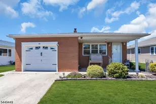 15 Capri Ct, Berkeley Township, NJ 08757 - Photo 2