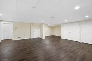 1 Layton Ct, Hillsborough Township, NJ 08844 - Photo 34