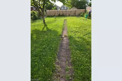 33 Livingston Ave #2, Lyndhurst Township, NJ 07071 - Photo 26