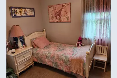33 Livingston Ave #2, Lyndhurst Township, NJ 07071 - Photo 12