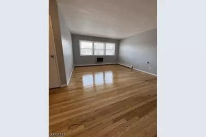 120 W 3rd Ave #26, Roselle, NJ 07203 - Photo 2