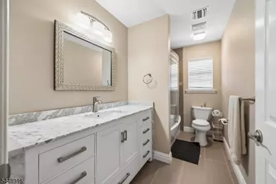 396 Vanderveer Rd, Bridgewater, NJ 08807 - Photo 26