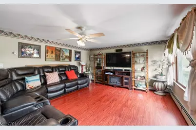 19 E Shore Rd, Jefferson Township, NJ 07849 - Photo 2