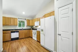 523 W Hill Rd, Lebanon Township, NJ 08826 - Photo 22