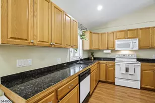 523 W Hill Rd, Lebanon Township, NJ 08826 - Photo 24