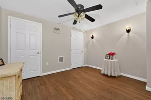 24 Lauren Ln, Lopatcong Township, NJ 08865 - Photo 32