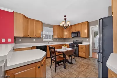 24 Lauren Ln, Lopatcong Township, NJ 08865 - Photo 10