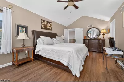 24 Lauren Ln, Lopatcong Township, NJ 08865 - Photo 20