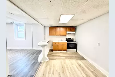 35 Krueger Pl, Passaic, NJ 07055 - Photo 16