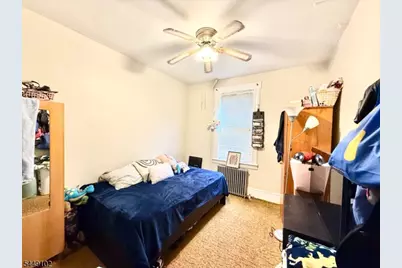 37 Krueger Pl, Passaic, NJ 07055 - Photo 14