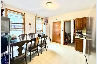 37 Krueger Pl, Passaic, NJ 07055 - Photo 10