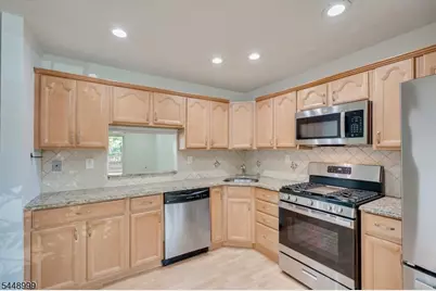 5 Pear Tree Ln, Franklin Township, NJ 08823 - Photo 6