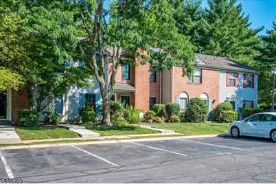 5 Pear Tree Ln, Franklin Township, NJ 08823 - Photo 2