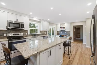 17 Dogwood Dr, Delaware Township, NJ 08822 - Photo 12