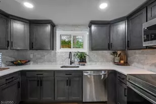 48 Dunham Rd, West Milford, NJ 07421 - Photo 18