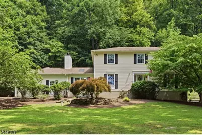 2 Powhatatan Way, Mount Olive, NJ 07840 - Photo 4