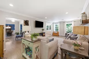 2 Powhatatan Way, Mount Olive, NJ 07840 - Photo 10