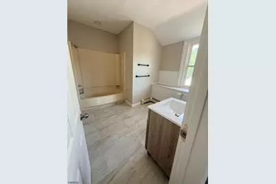 201 Eagle Rock Ave #2, Roseland, NJ 07068 - Photo 12