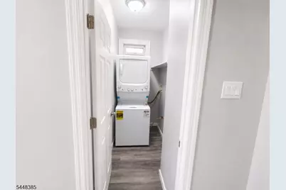 197 Hansbury Ave, Newark, NJ 07112 - Photo 10