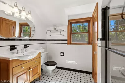 366 Vosseller Ave, Bound Brook, NJ 08805 - Photo 24