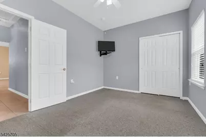 25 Daulton Dr, Franklin Township, NJ 08873 - Photo 24