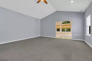 25 Daulton Dr, Franklin Township, NJ 08873 - Photo 20