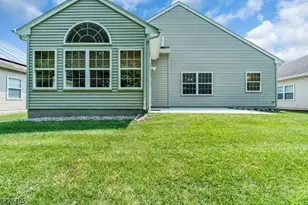 25 Daulton Dr, Franklin Township, NJ 08873 - Photo 42
