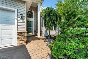 25 Daulton Dr, Franklin Township, NJ 08873 - Photo 1
