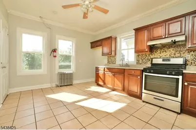 83 Berkeley Ave, Bloomfield, NJ 07003 - Photo 14
