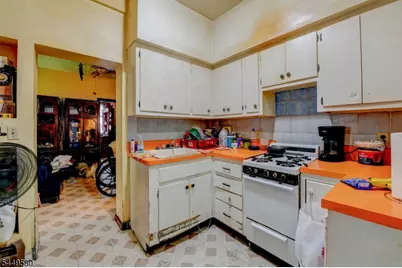 282 Ellison St, Paterson, NJ 07501 - Photo 10