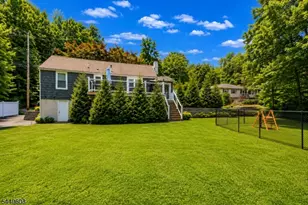 18 Tamarack Rd, Byram Township, NJ 07821 - Photo 6