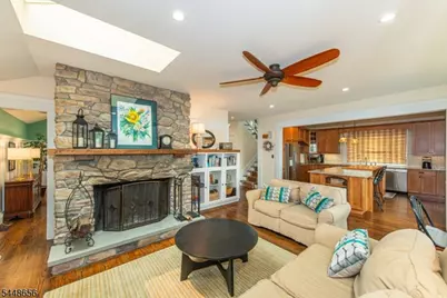 121 Maxim Dr, Hopatcong, NJ 07843 - Photo 10