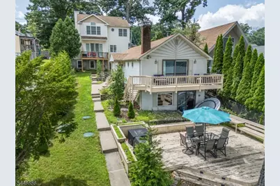 121 Maxim Dr, Hopatcong, NJ 07843 - Photo 2