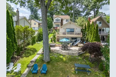 121 Maxim Dr, Hopatcong, NJ 07843 - Photo 1