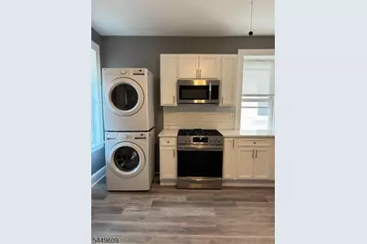 70 Pine St #1, Montclair, NJ 07042 - Photo 2