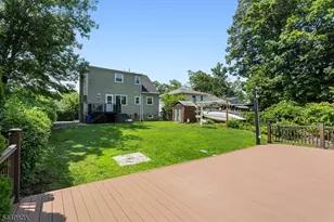 102 Island Ave, Little Falls Township, NJ 07424 - Photo 6