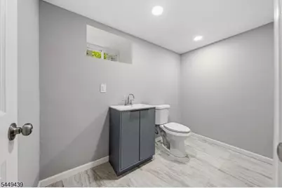 179 Chancellor Ave, Newark, NJ 07112 - Photo 22