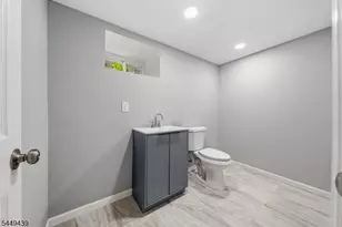 179 Chancellor Ave, Newark, NJ 07112 - Photo 22