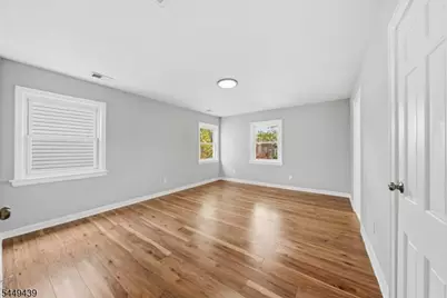 179 Chancellor Ave, Newark, NJ 07112 - Photo 4