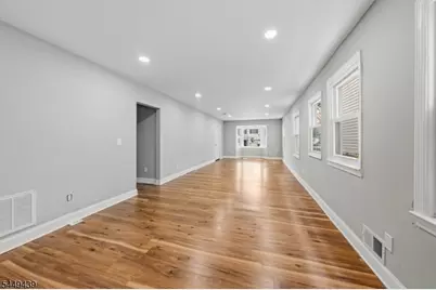 179 Chancellor Ave, Newark, NJ 07112 - Photo 18
