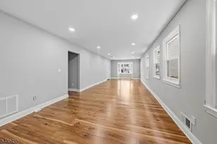 179 Chancellor Ave, Newark, NJ 07112 - Photo 18