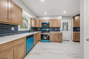 179 Chancellor Ave, Newark, NJ 07112 - Photo 16