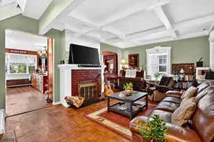 90 7th St, Ridgefield, NJ 07660 - Photo 4