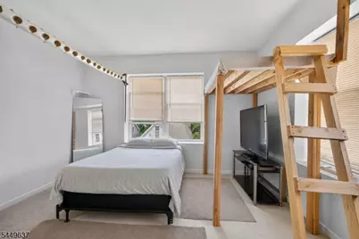 133 N Maple Ave #303, East Orange, NJ 07017 - Photo 10
